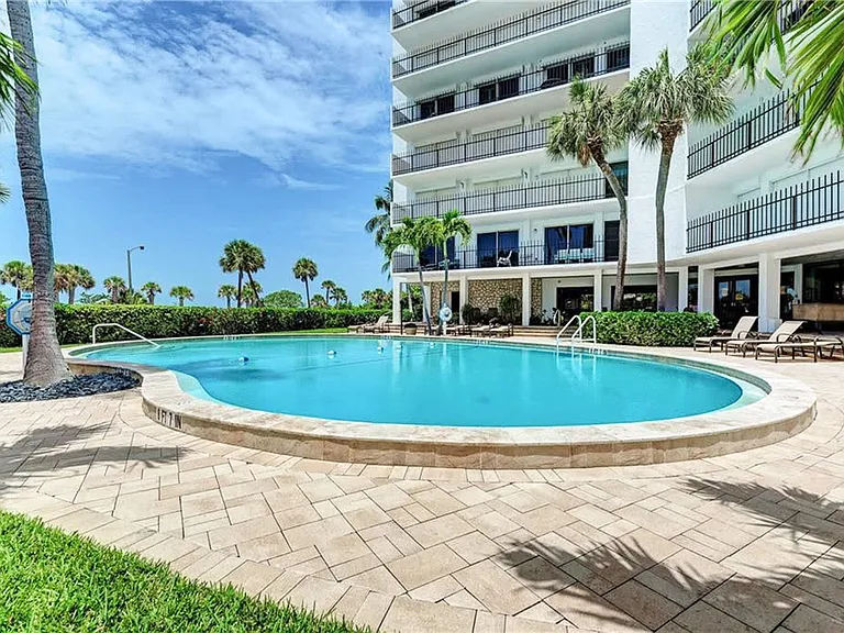 1 Benjamin Franklin Dr #3 — Photo 2