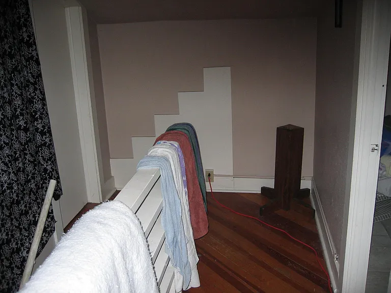 929 S Summit St — Photo 16