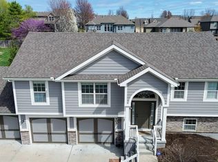 903 Chisam Rd, Kearney, MO 64060