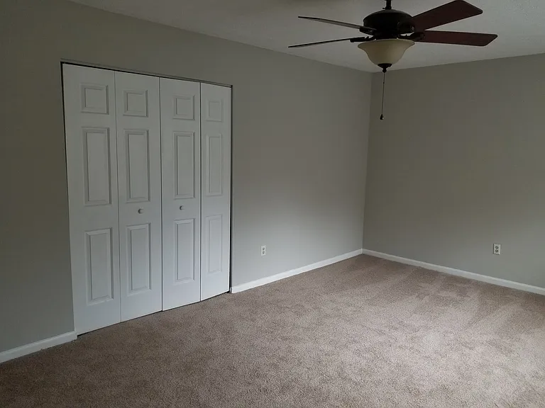 1125 Old Denbigh Blvd — Photo 14