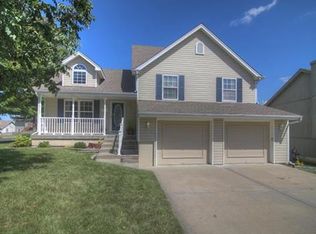 1204 Meadowlark Ct, Liberty, MO 64068