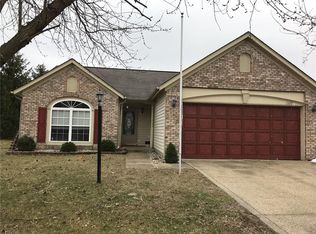 1329 Palm Ct, Greenfield, IN 46140