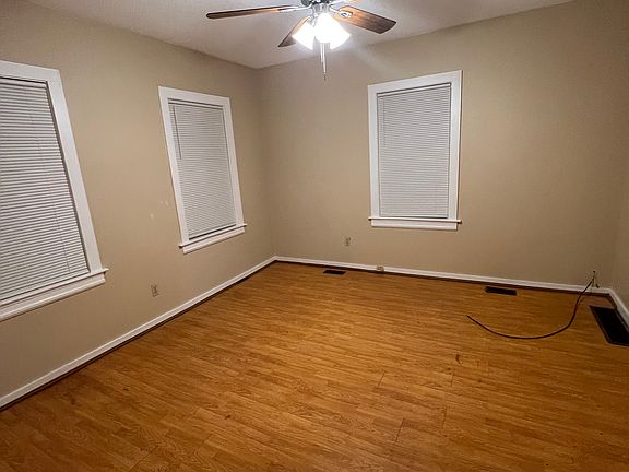 4th image of 58 Whipple St Floor 2