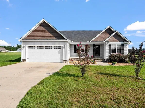 69 Lonestar Ct, Smithfield, NC 27577