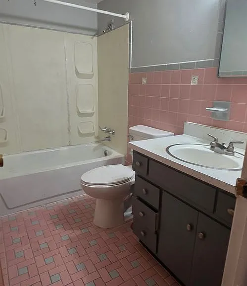 4415 Columbus Ave — Photo 6