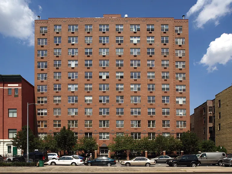 280 E 2nd St #811 — Photo 15