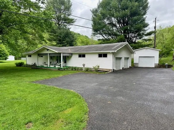 2939 Campbell Hill Rd., Moundsville, WV 26041