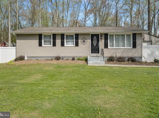 651 W Chestnut St, Clayton, NJ 08312