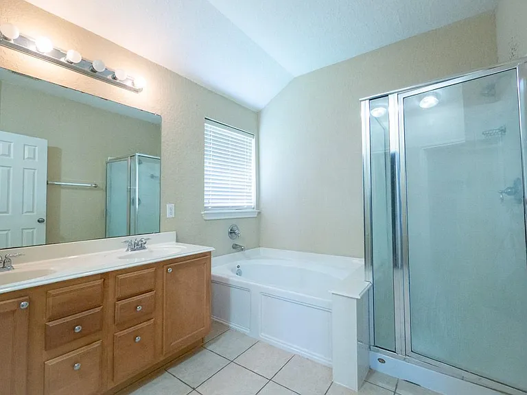 11219 Overland Trail Dr — Photo 23