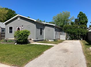 606 N Rath Ave, Ludington, MI 49431