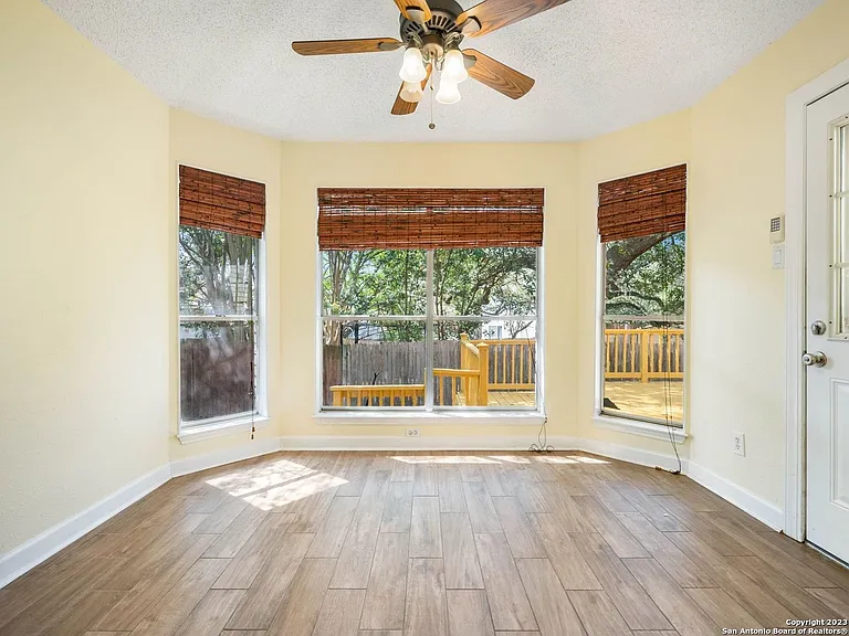 21119 Sierra Crst — Photo 9