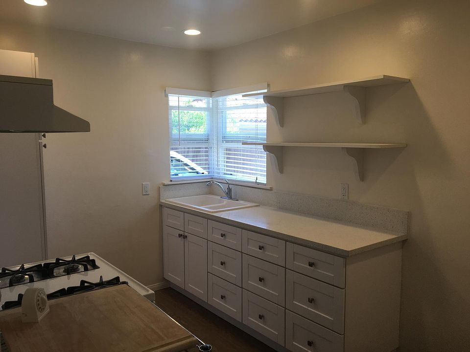 2nd image of 2917 Verde Vista Dr #A