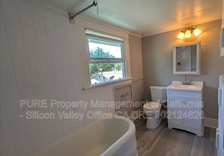 373 Richmond Ave #4 — Photo 11