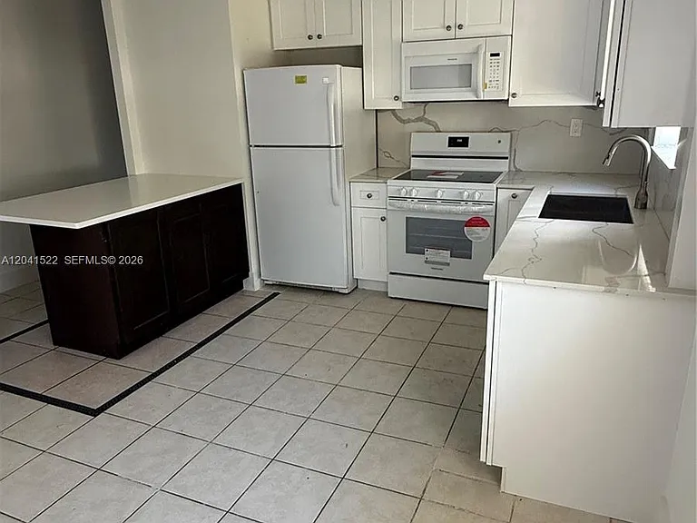 18602 SW 100th Ave #18602 — Photo 4