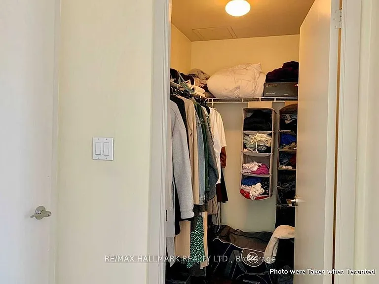 126 Simcoe St #2703 — Photo 10