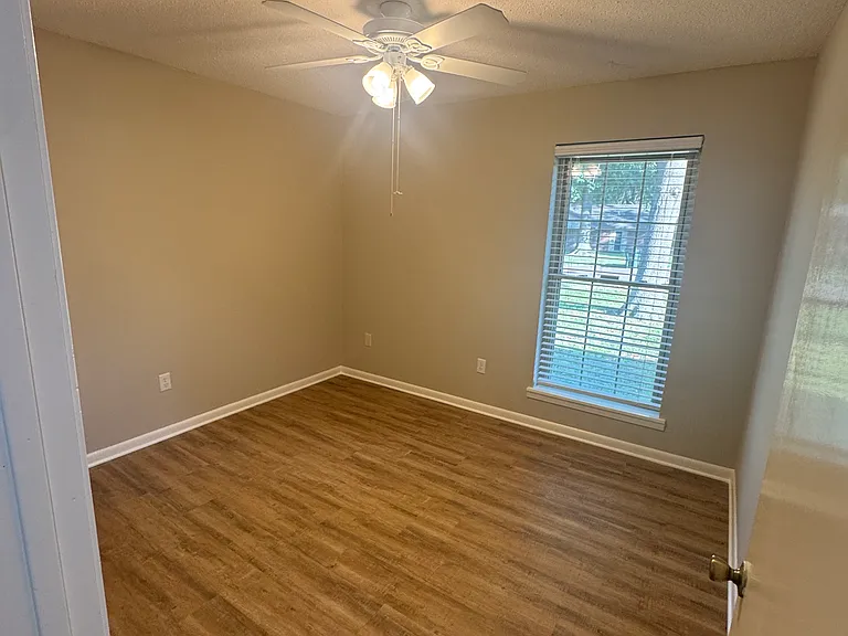 850 Hackberry Dr — Photo 7