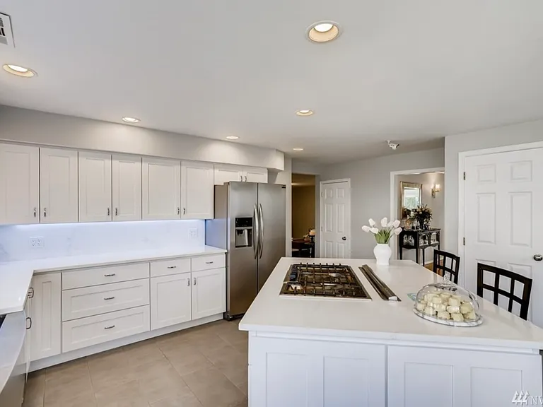 2824 Benson Rd S — Photo 9