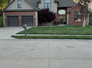 1002 S Cedar St, Savannah, MO 64485