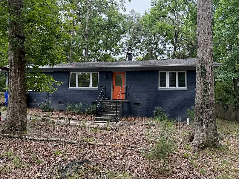 401 Barclay Rd