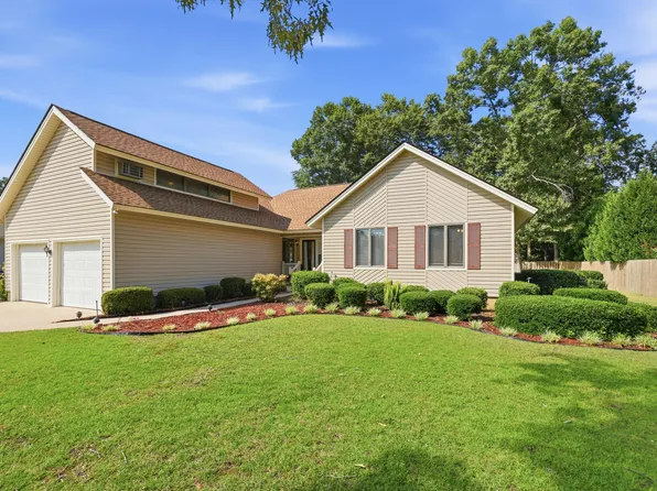 206 Gatewood Dr, Aiken, SC 29801