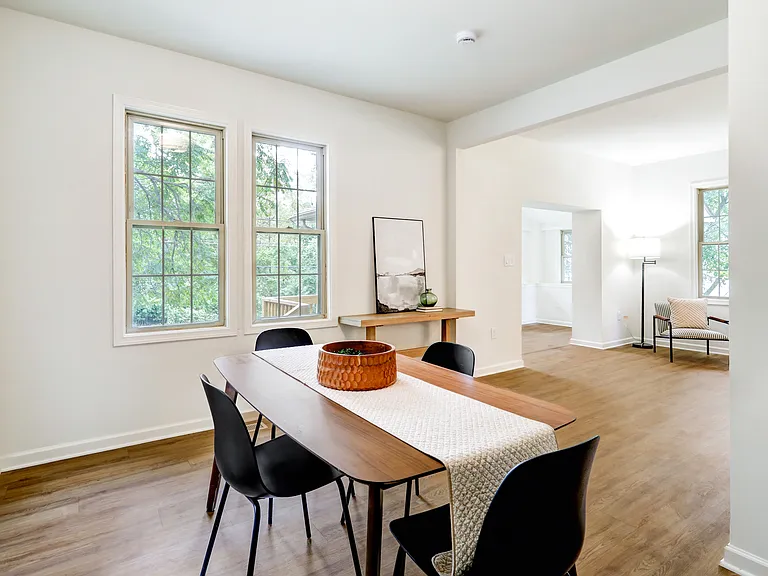 2560 Iron Springs Rd — Photo 11