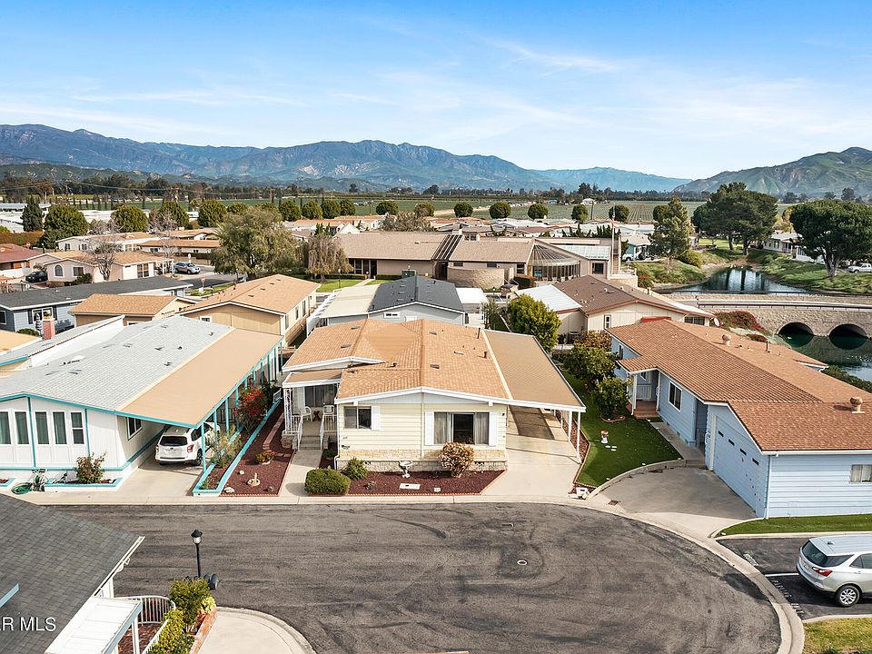 1st image of 135 Poinsettia Gardens Dr #135
