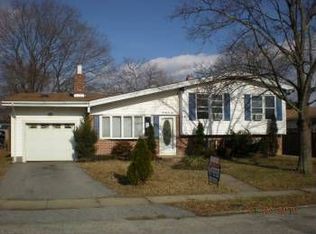 103 Leymar Rd, Glen Burnie, MD 21060