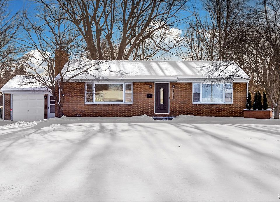 1st image of 8385 Vernon Cir