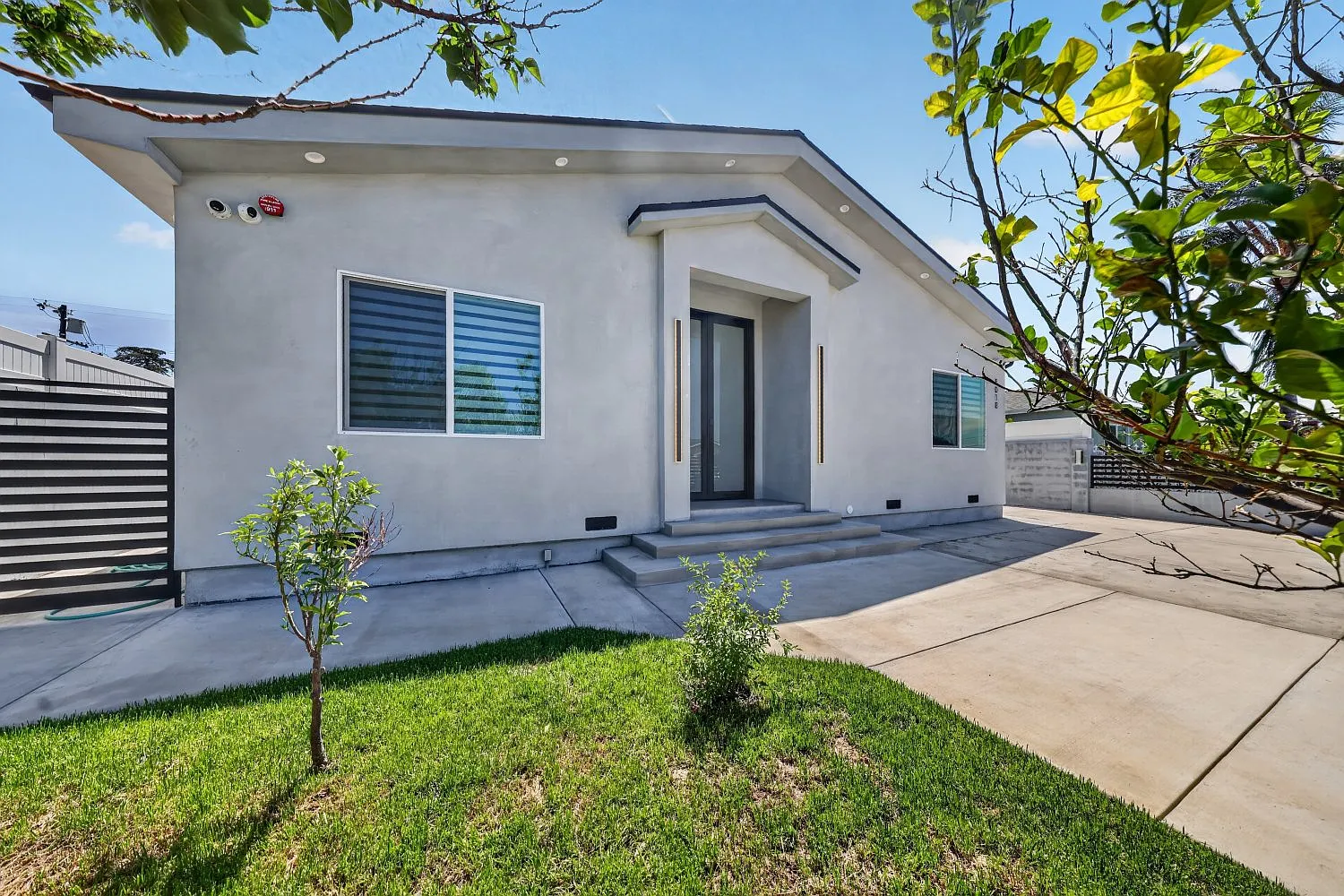 3 bed, 2020 sqft, $5,500 — Photo 4
