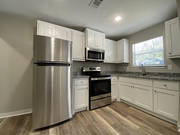 3rd image of 1501 Gum St #A
