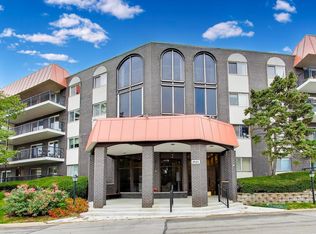 4940 Foster St APT 108, Skokie, IL