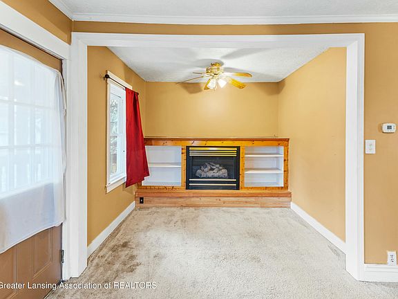4th image of 1213 W Mount Hope Ave
