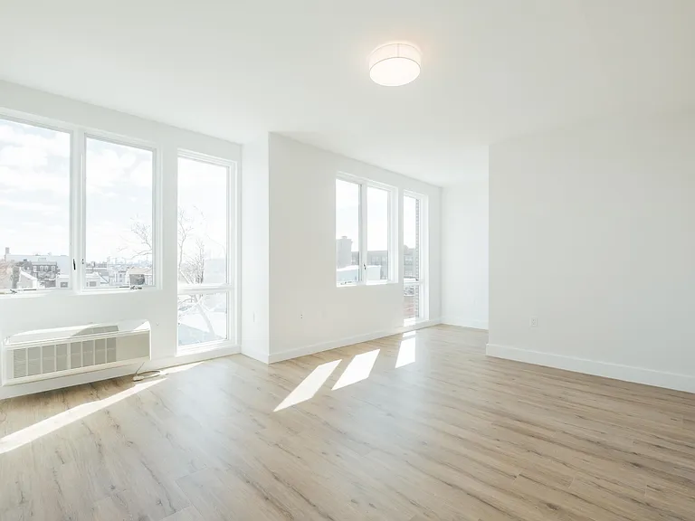 67 Martin Luther King Blvd #204 — Photo 5