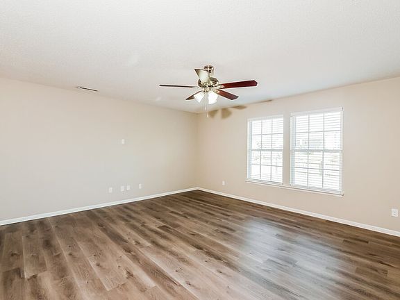 5th image of 2023 Southernwood Ln