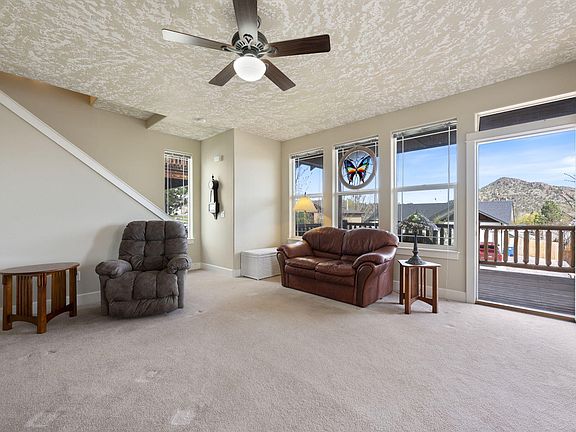 5th image of 2657 NE Bobbi Ct
