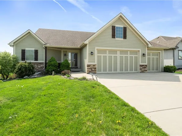 815 NW 112th St, Kansas City, MO 64155