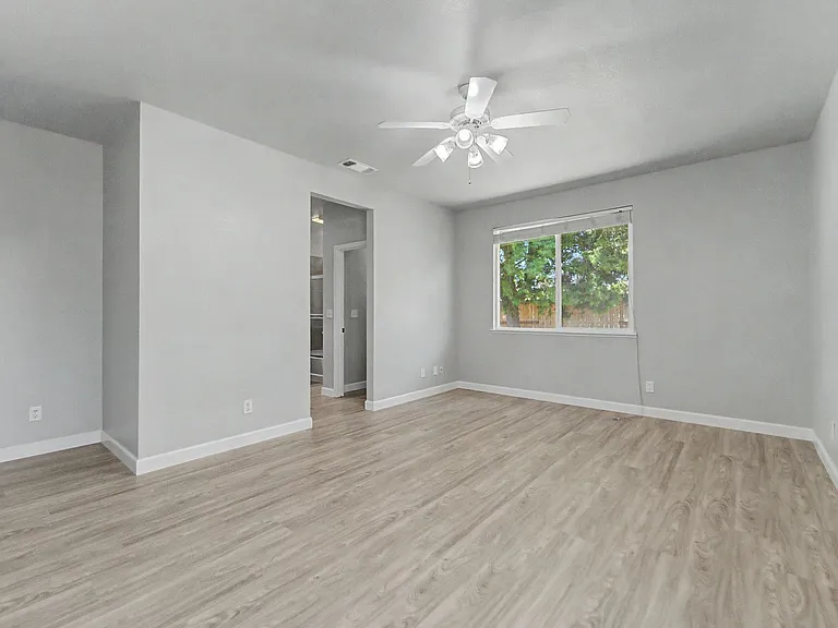 199 Mississippi Dr — Photo 12
