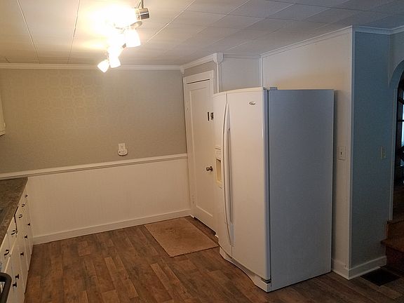 2nd image of 231 Chappell St
