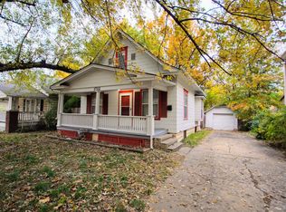 1722 SW Lane St, Topeka, KS 66604