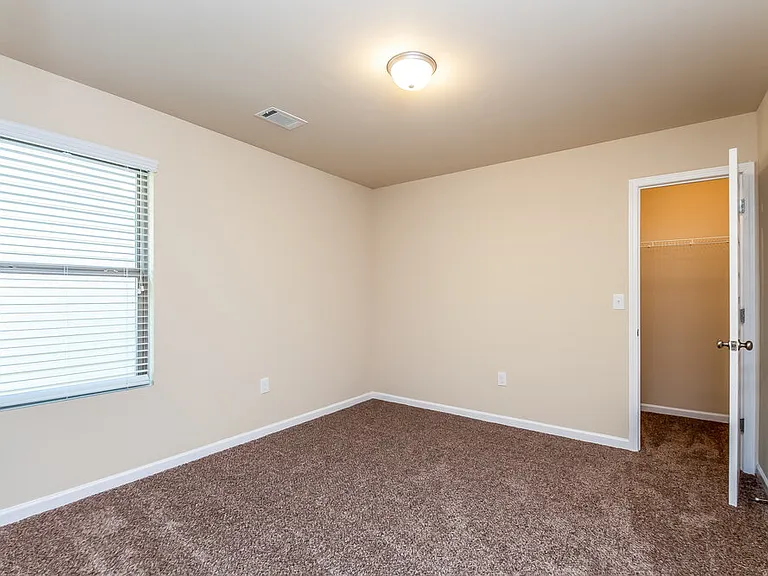 1205 Faye Ct — Photo 12