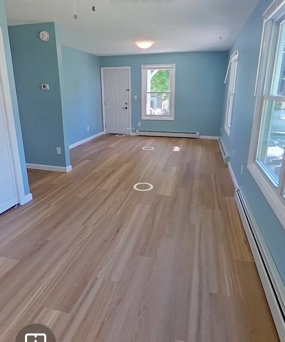 2 bed, 700 sqft, $1,600 — Photo 3