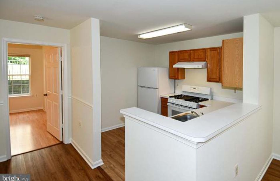 Kitchen has been updated. New pictures coming soon.