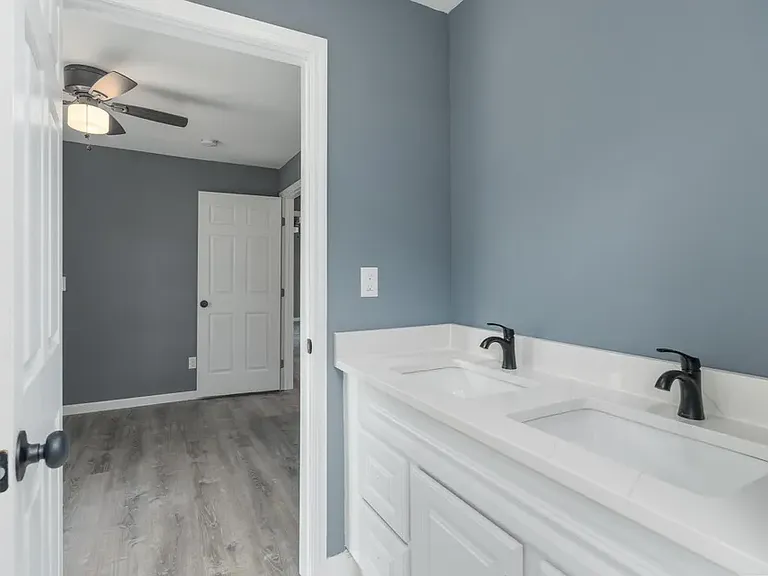 702 Snow St #102 — Photo 15