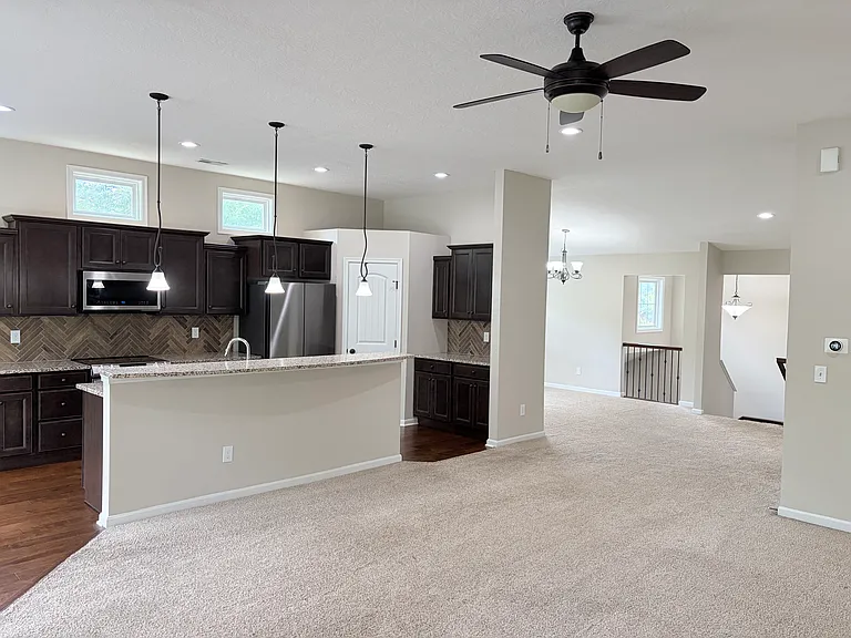 3260 Fontaine Ct — Photo 8