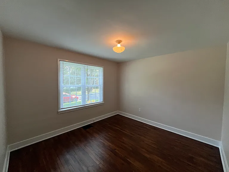 202 Maple Ln — Photo 15