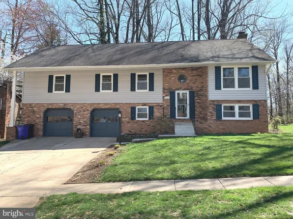 9492 Vollmerhausen Dr, Columbia, MD 21046