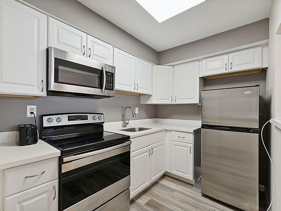3rd image of 1450 NE 170th Street #114