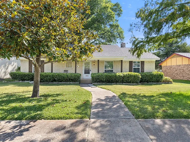 4765 Stallcup Dr — Photo 3