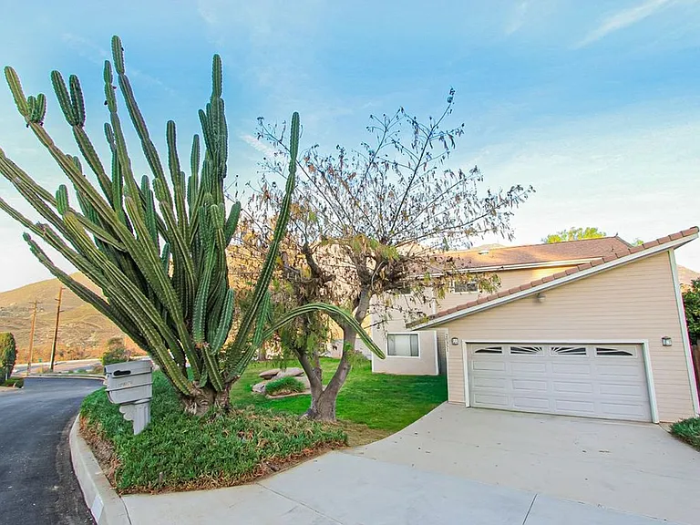 20351 Harvard Way — Photo 40