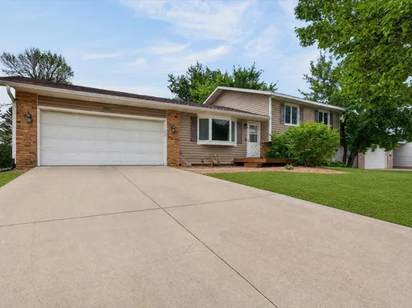 2575 Lamada Pl, Owatonna, MN 55060